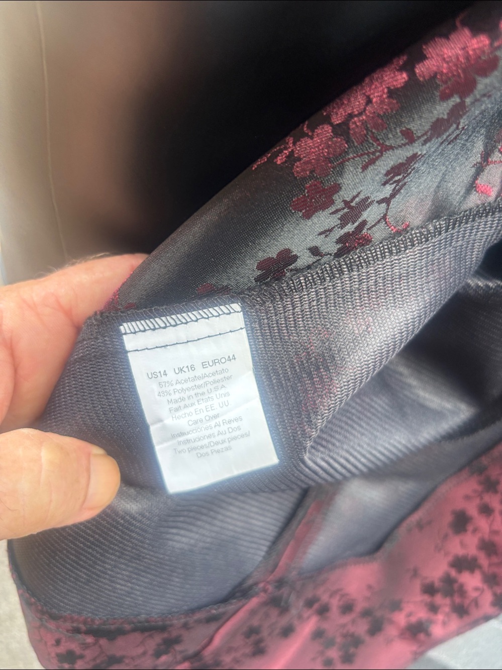 Leslie Fay Burgundy and Black Floral Jacquard Blazer - Picture 3 of 8